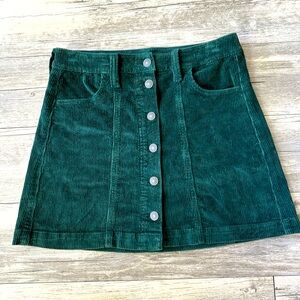 American Eagle high waisted a-line green corduroy mini skirt womens size 4